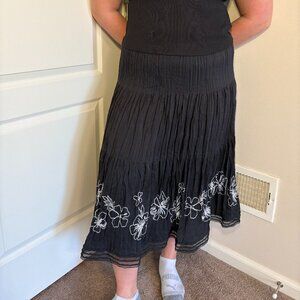 Vintage black midi skirt
